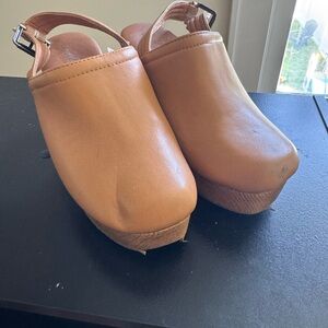 Tan Women's Platform Clogs